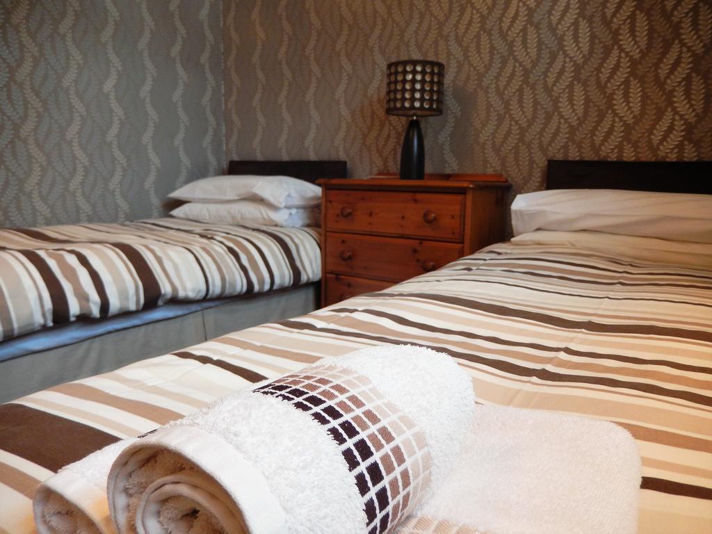 אברדין Gales Guesthouse מראה חיצוני תמונה