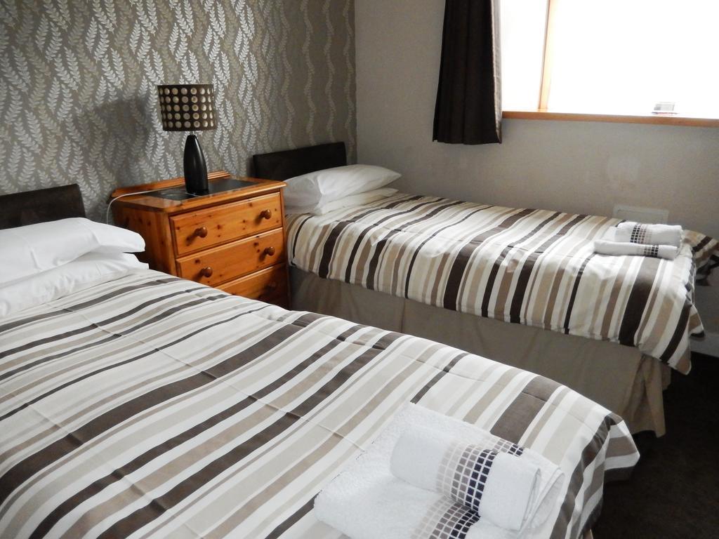 אברדין Gales Guesthouse מראה חיצוני תמונה